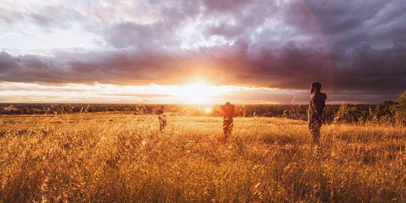 解锁数字资源潜能：MEC网络连接与流量卸载策略的编程开发实践